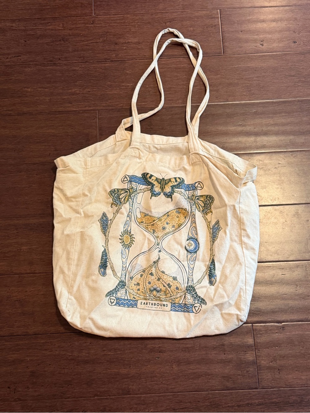 EARTHBOUND Cream Hourglass Tote